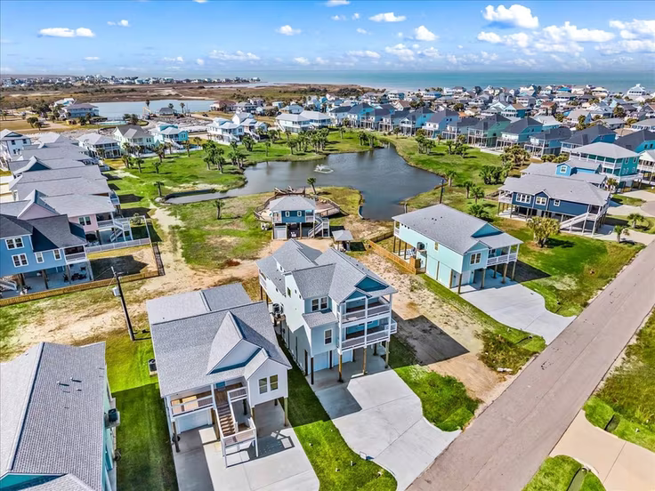 Photo of 4042 Miramar Court, Galveston, TX 77554