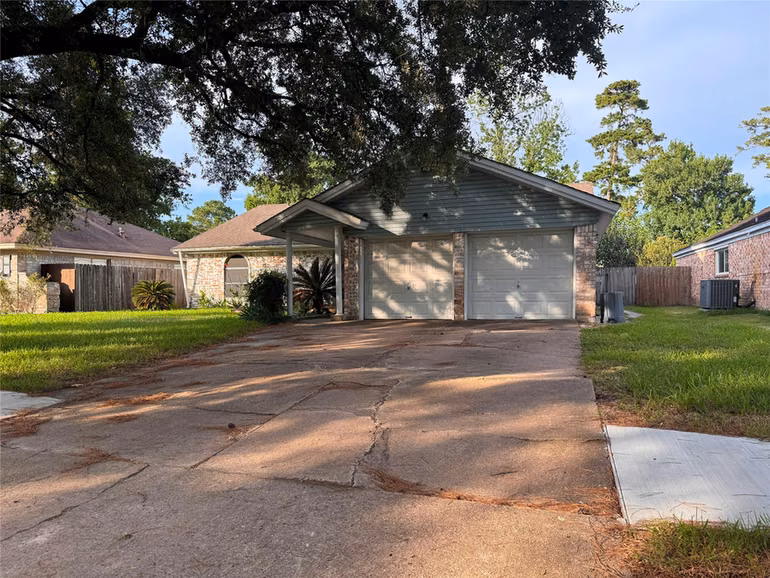Photo 3 of 16214 Deer Lick Drive, Houston, TX
