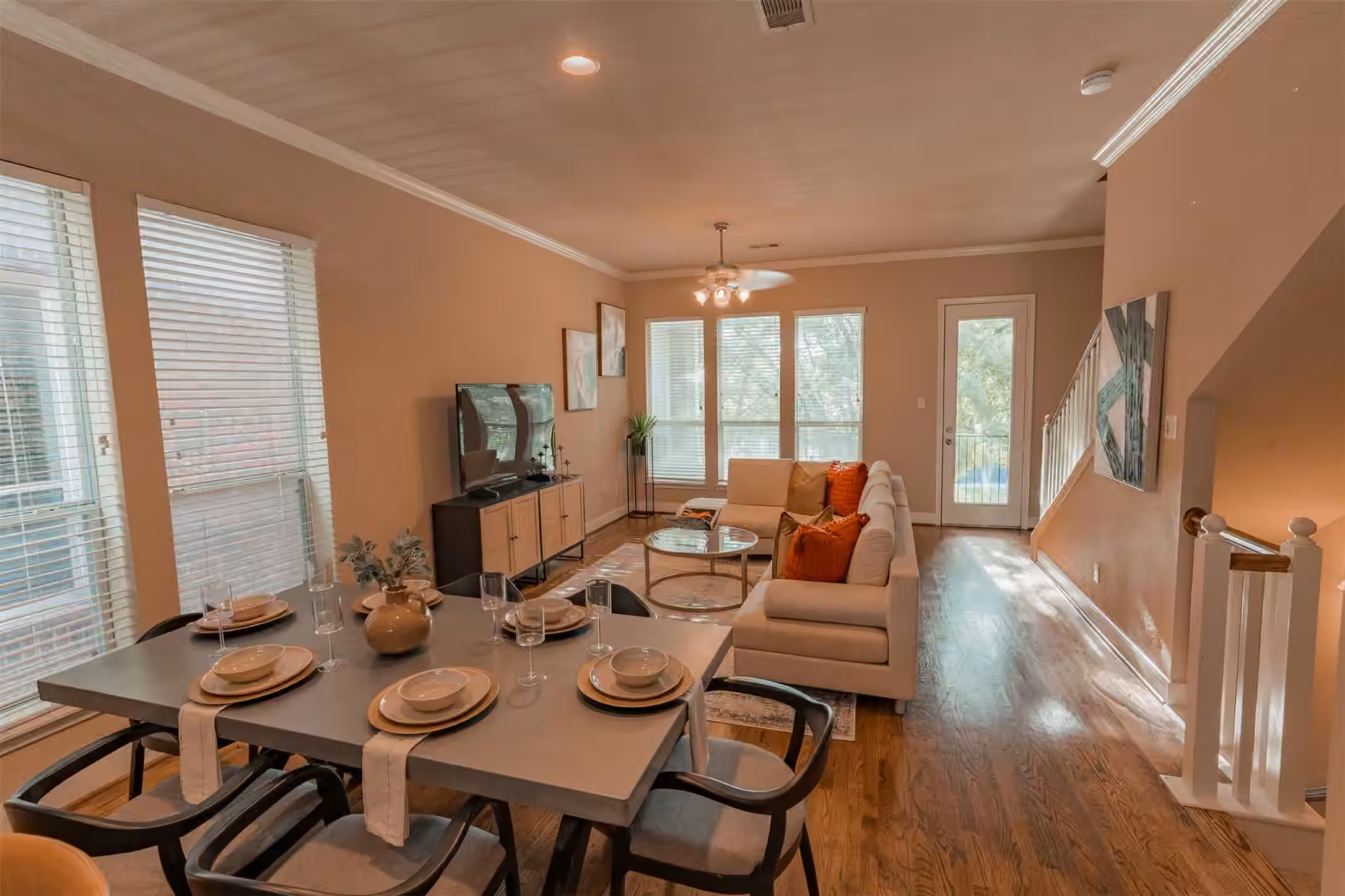 Photo 3 of 2354 Bastrop Street, Houston, TX