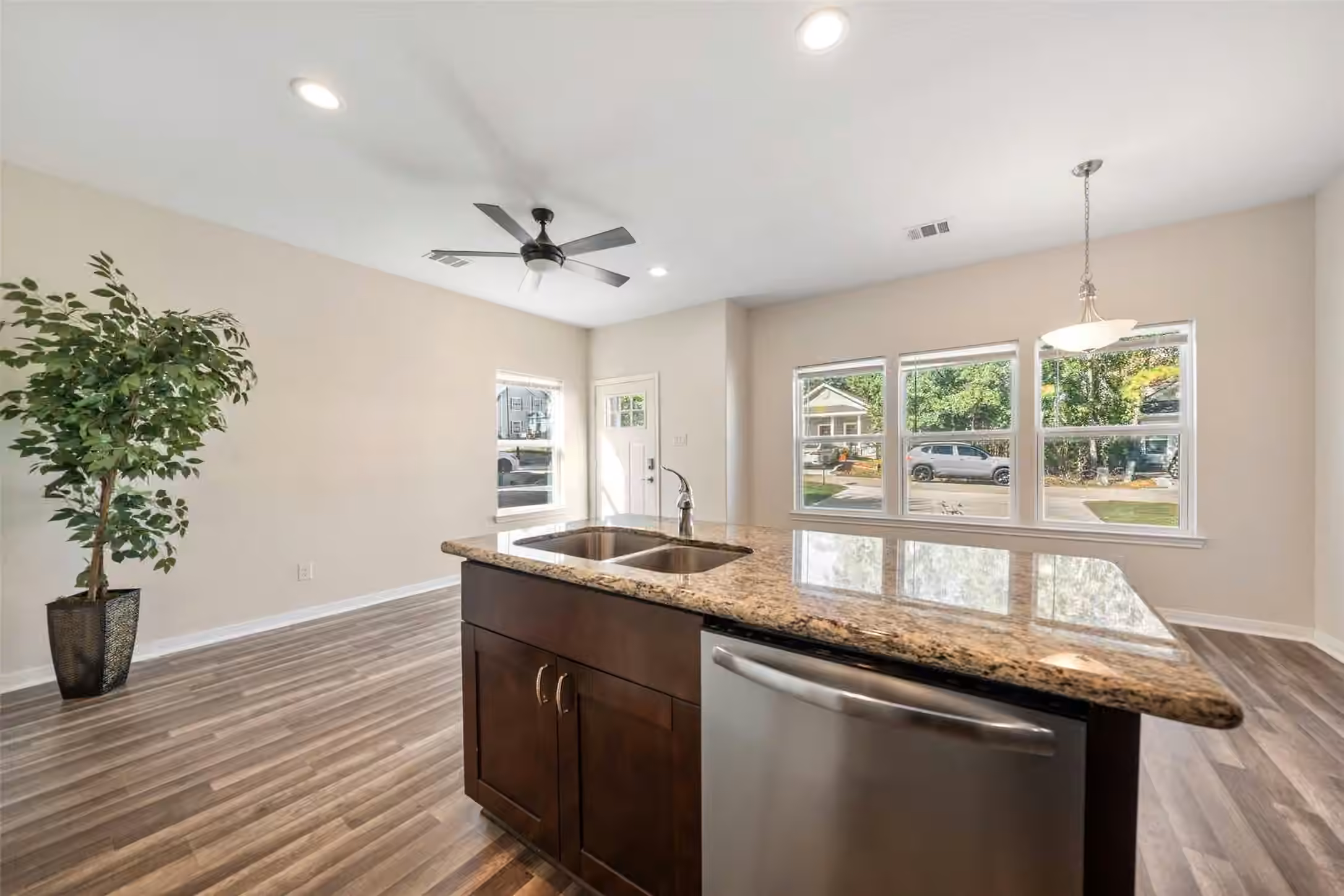 Photo 3 of 16721 Stonefield, Montgomery, TX