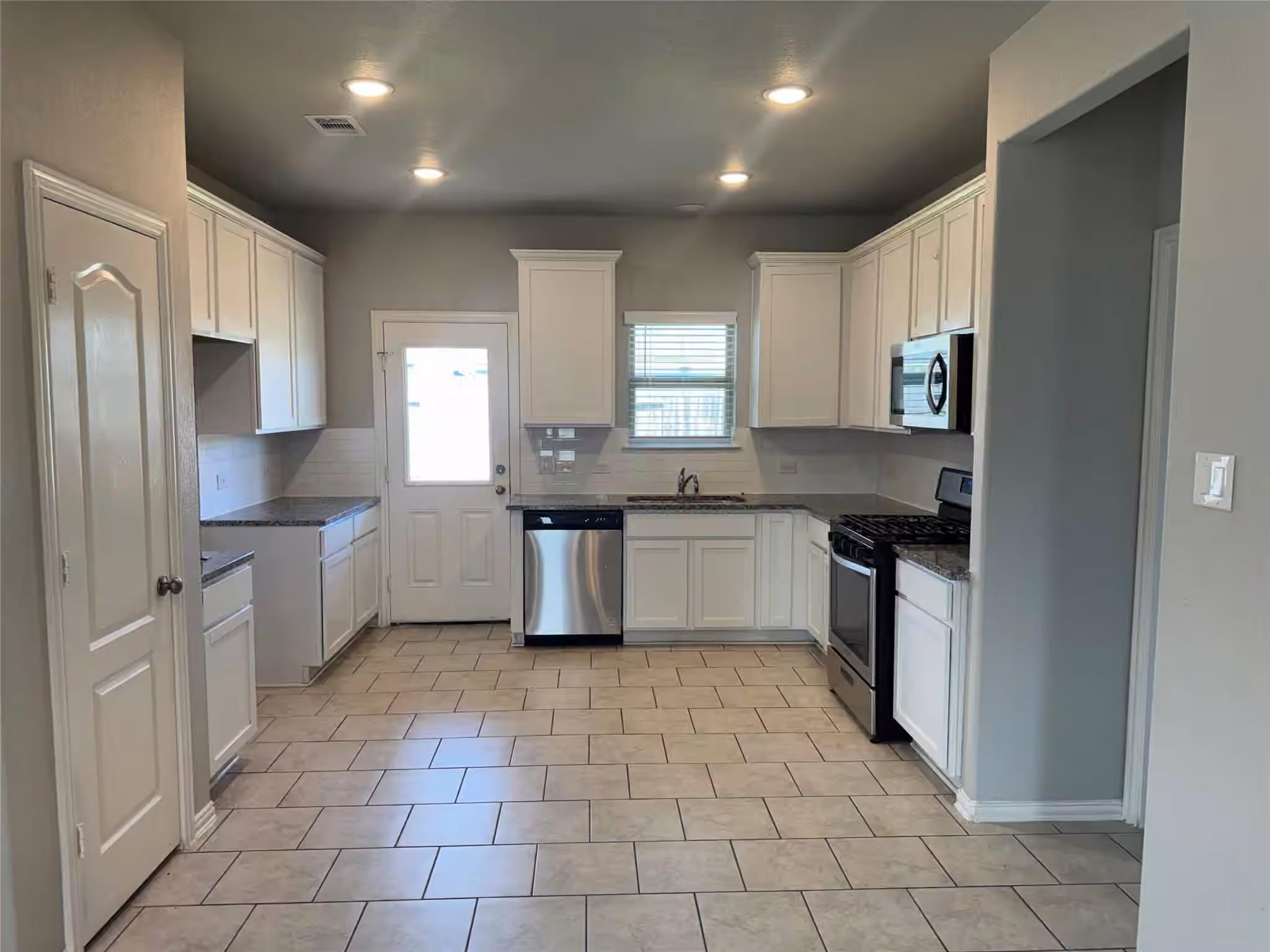 Photo 4 of 8011 Grandstand Parkway, Fulshear, TX