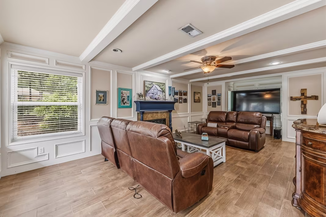 Photo 4 of 30 Royal Dalton Circle, Conroe, TX