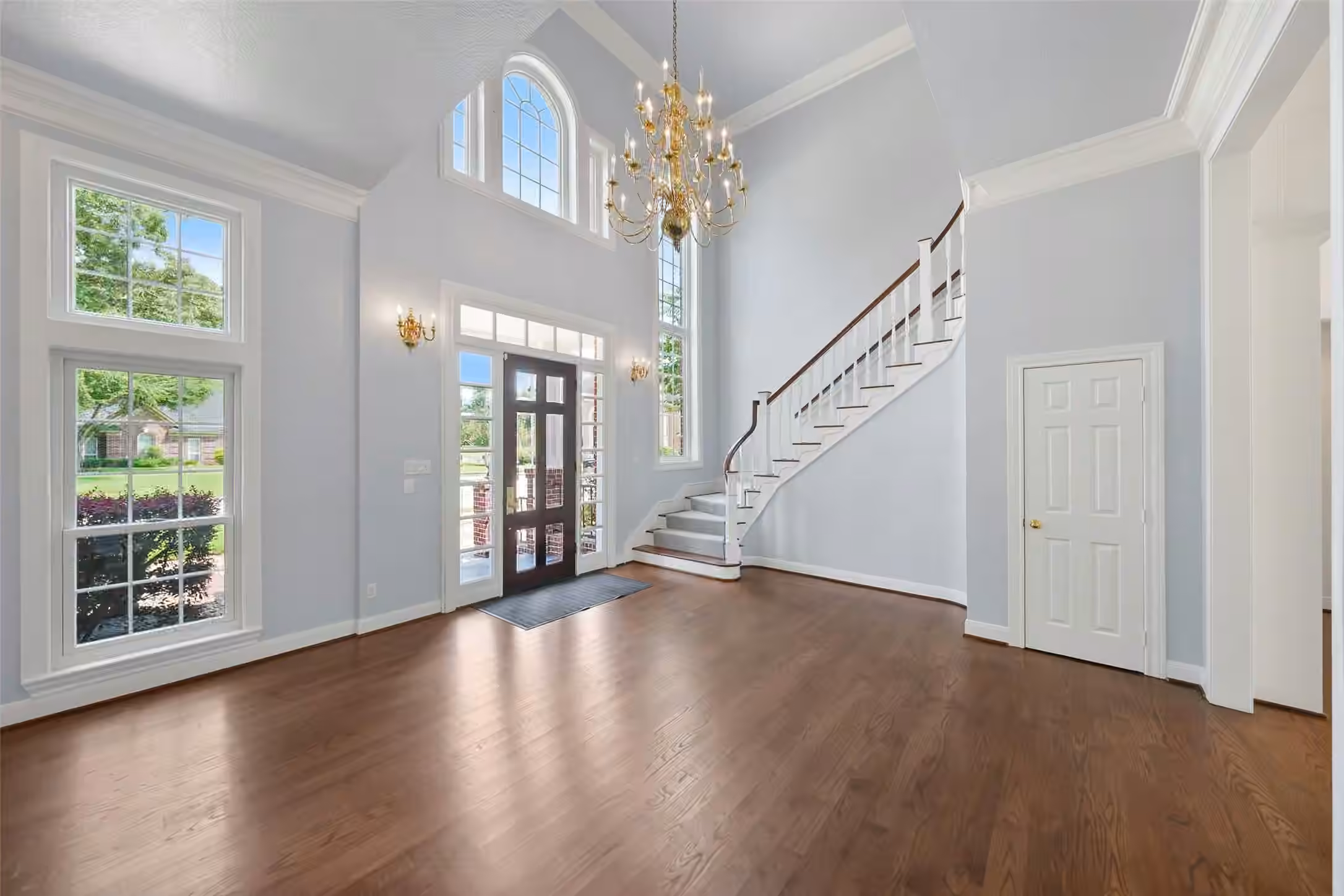 Photo 7 of 5607 Walnut Point Drive, Houston, TX