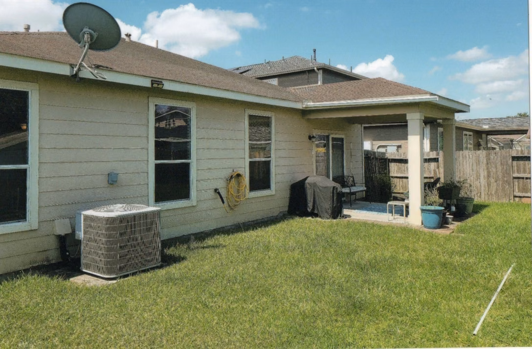 Photo 5 of 2907 Legends Knoll Drive, Spring, TX