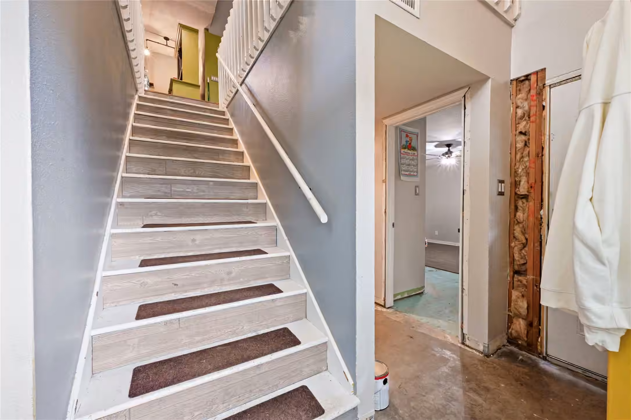 Photo 6 of 107 Harbour Town Lane, Conroe, TX