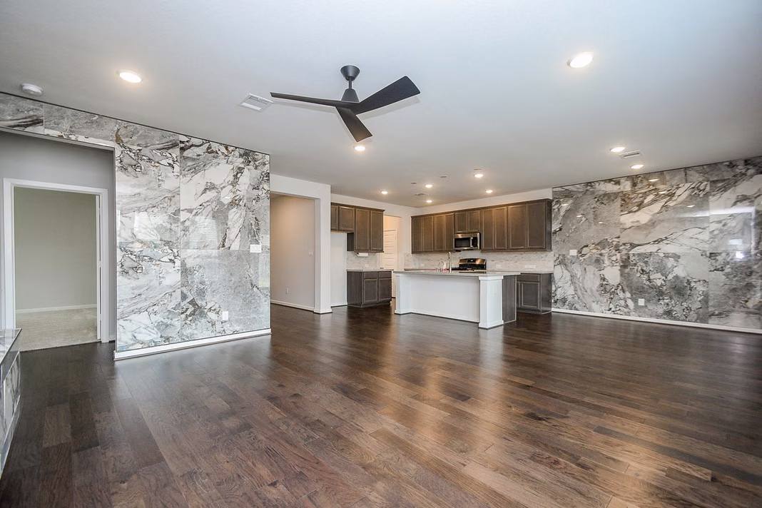 Photo 5 of 7702 KENORA Way, Richmond, TX