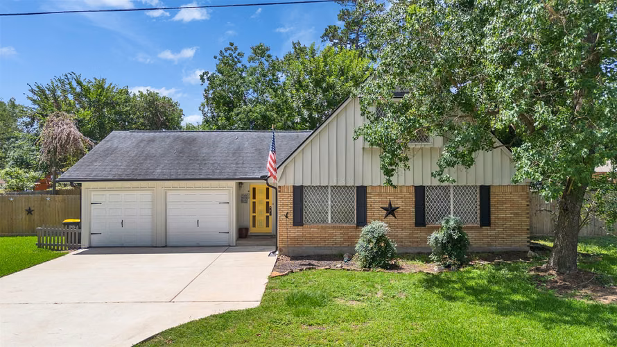 Photo of 405 Billie Bess Lane, Conroe, TX