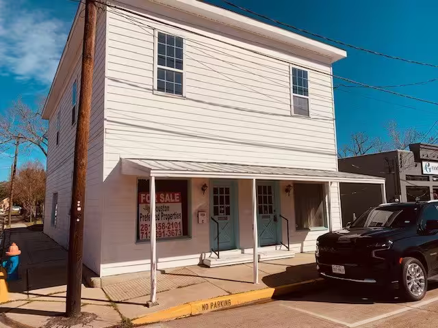 Photo of 401 E Main Street, Humble, TX 77338