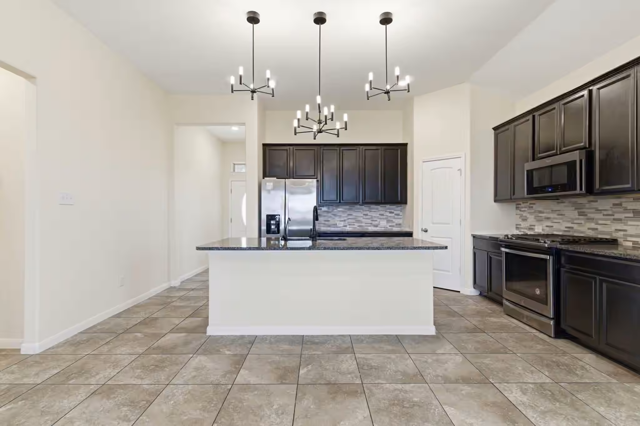 Photo 6 of 9127 Brazos Drive, Baytown, TX