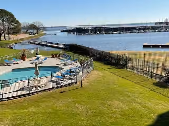 Photo 3 of 12800 Melville Drive 209-B, Montgomery, TX
