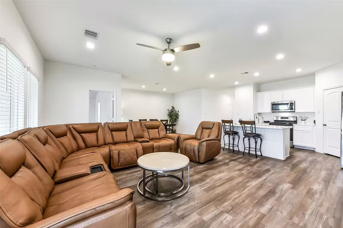 Photo 7 of 3041 Emerald Ocean Drive, Katy, TX