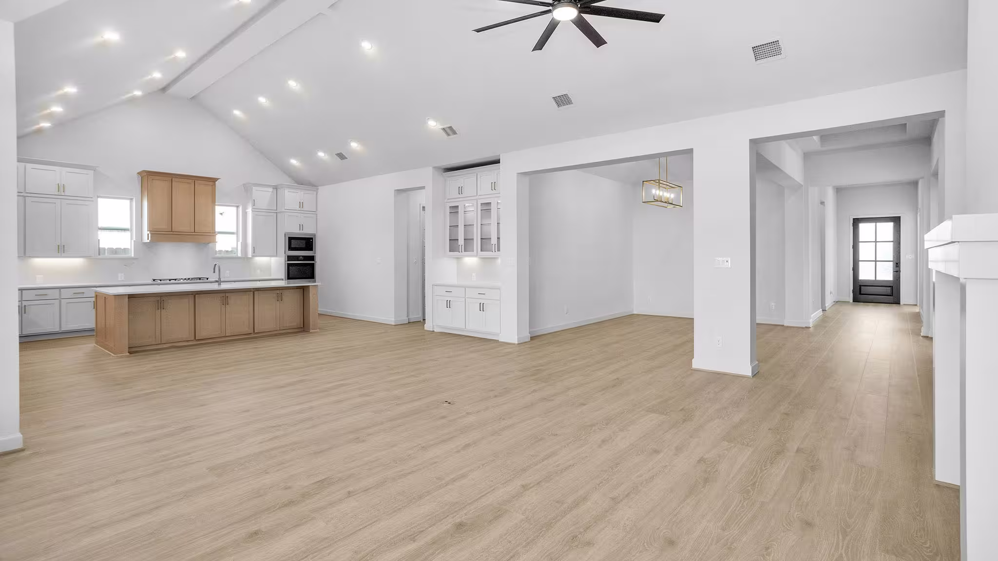 Photo 5 of 238 Catahoula Court, Montgomery, TX