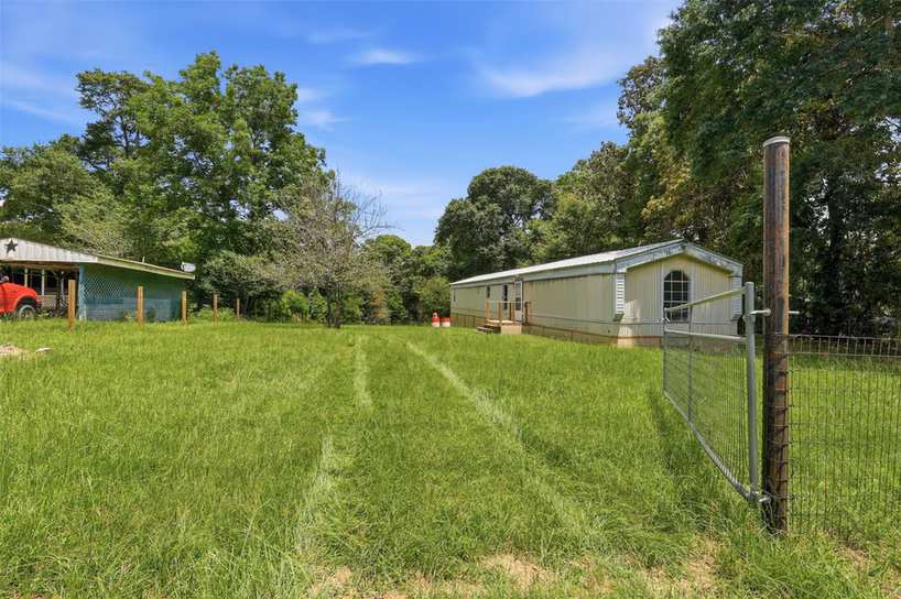 Photo 4 of 2351 Cherry Creek East Drive, Shepherd, TX