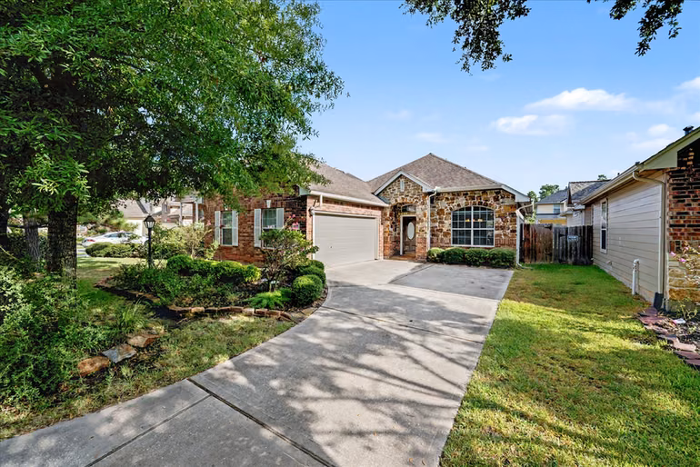 Photo of 115 Zephyr Bend Place, The Woodlands, TX