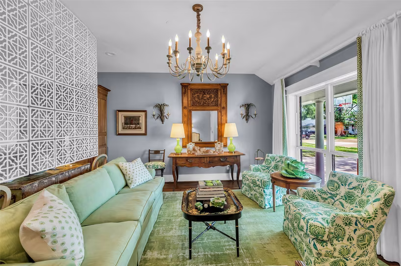 Photo 7 of 1819 Mill Creek Drive, Houston, TX