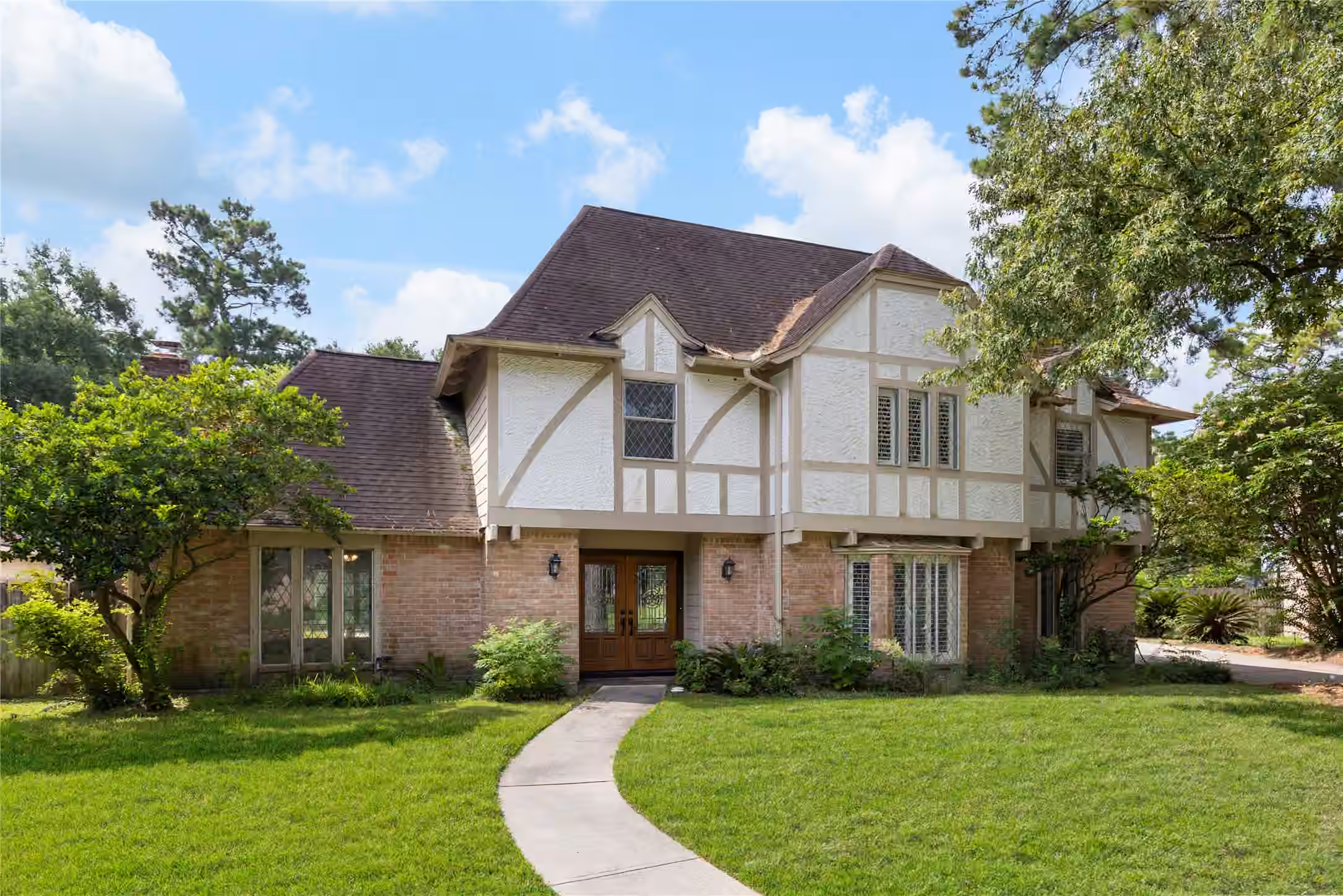 Photo of 8215 Winding Hill Lane, Spring, TX