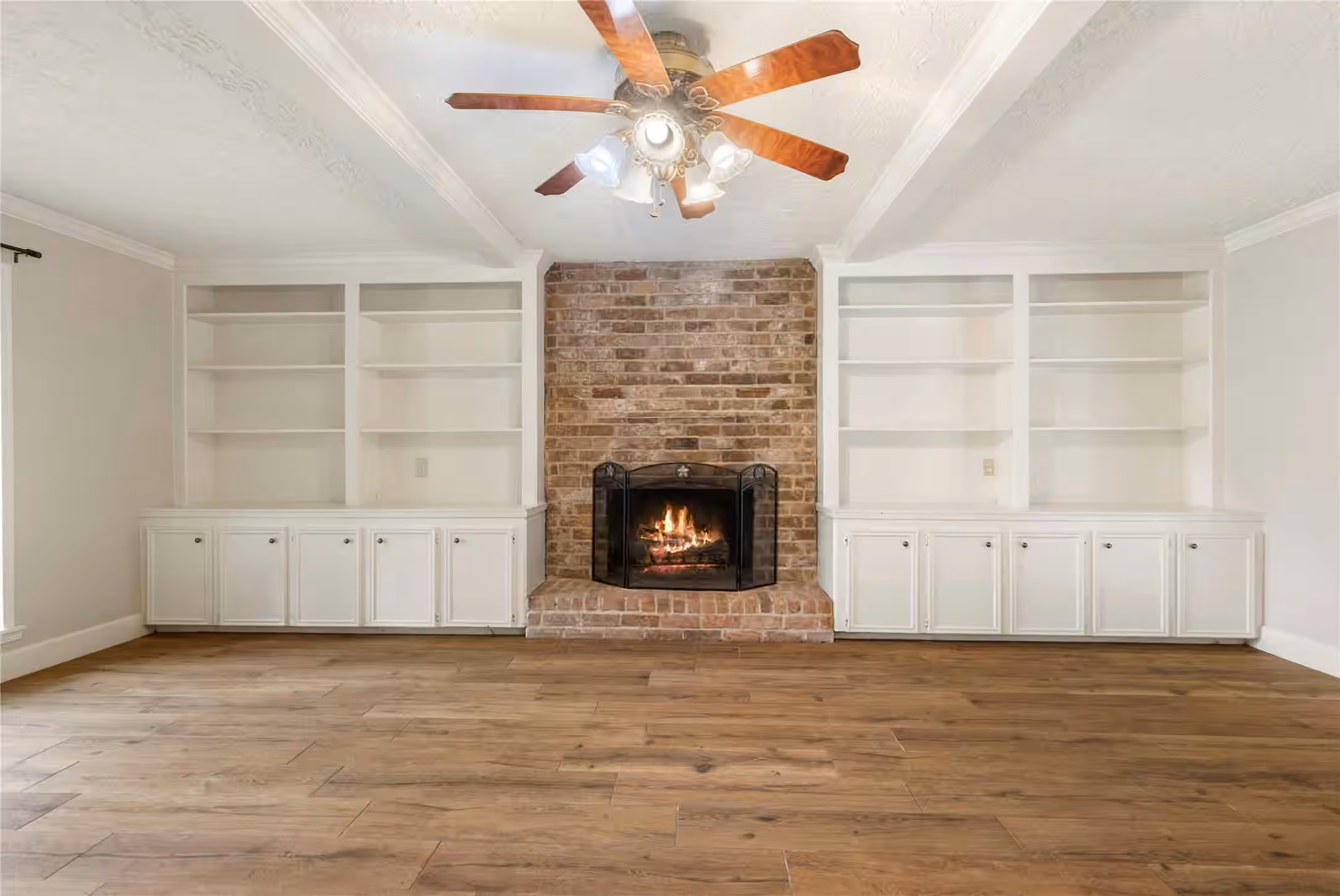 Photo 6 of 8215 Winding Hill Lane, Spring, TX