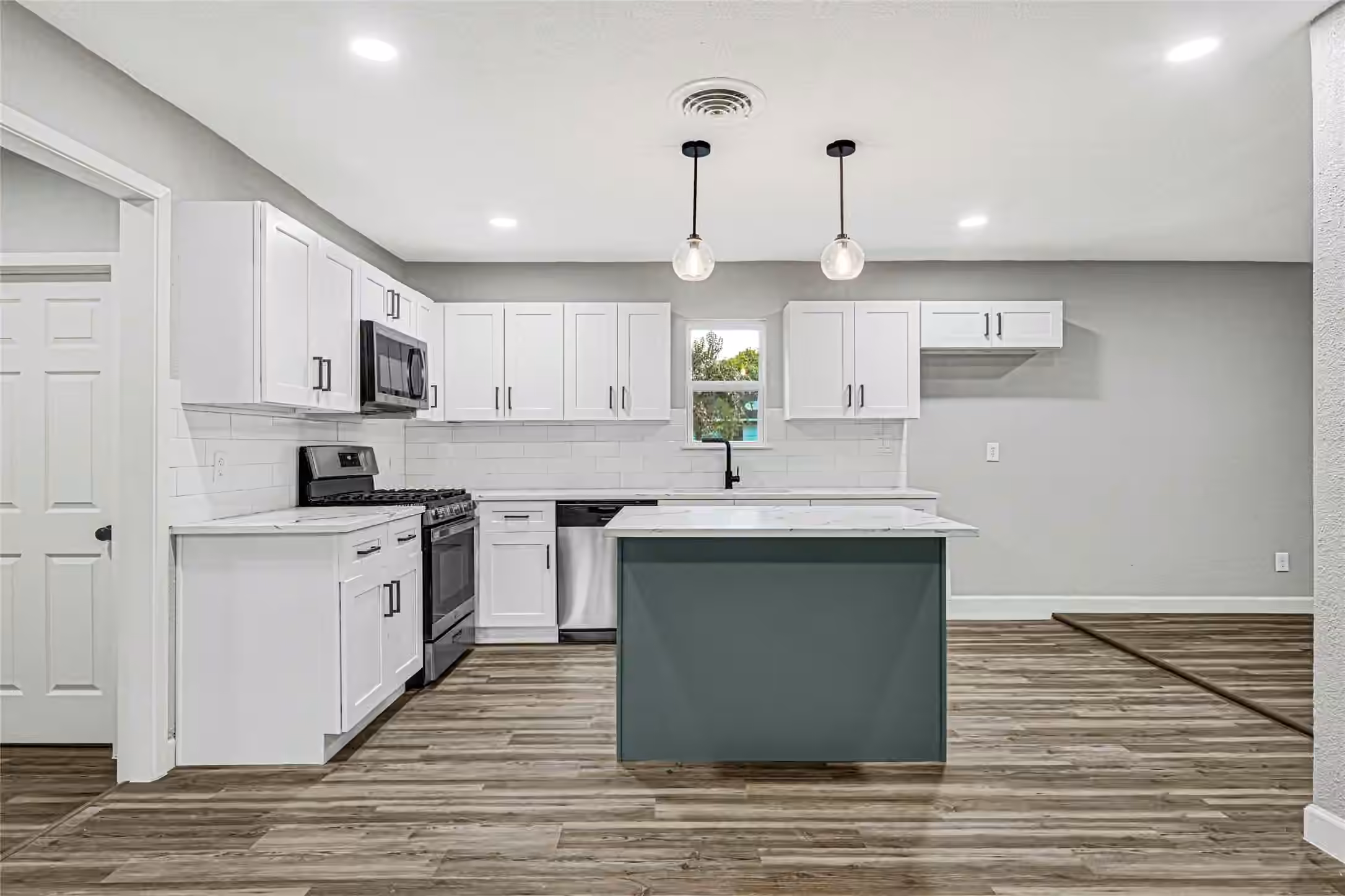 Photo 6 of 6511 Belmark Street, Houston, TX