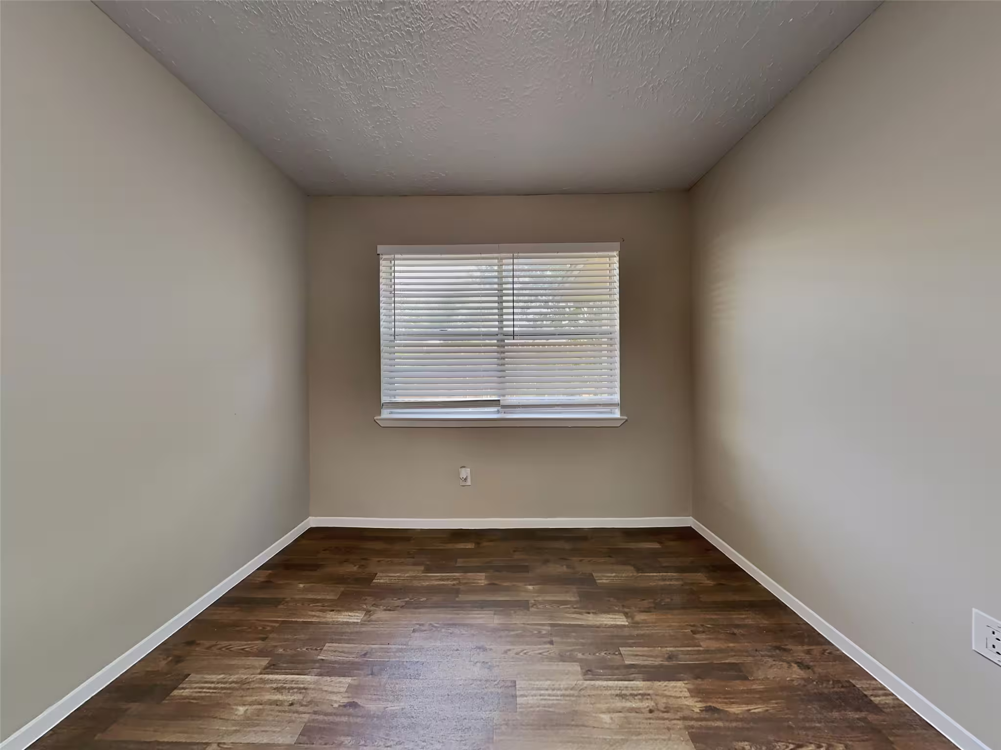 Photo 6 of 11202 Vienna Court, Cypress, TX