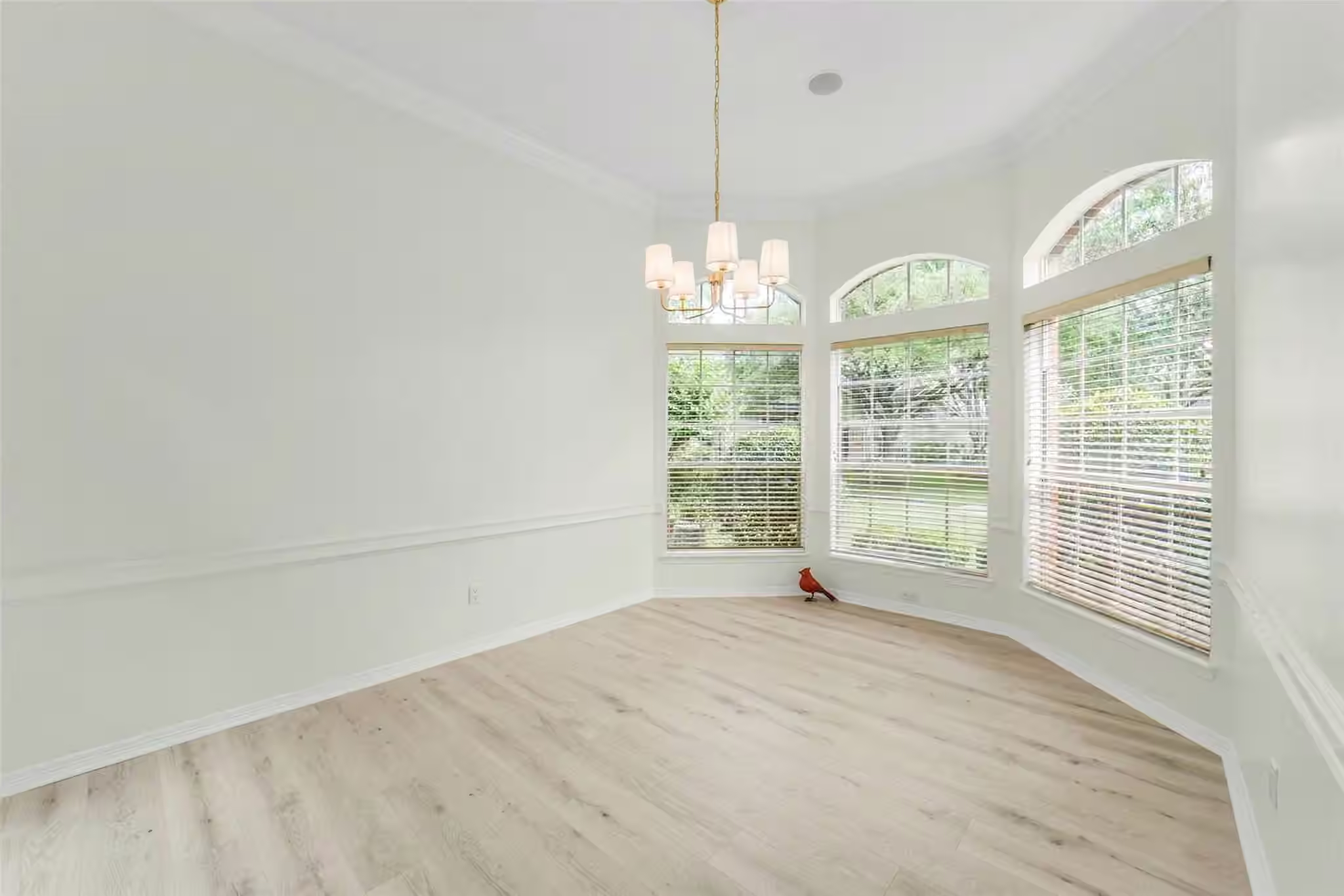 Photo 5 of 6885 Tournament Drive, Houston, TX