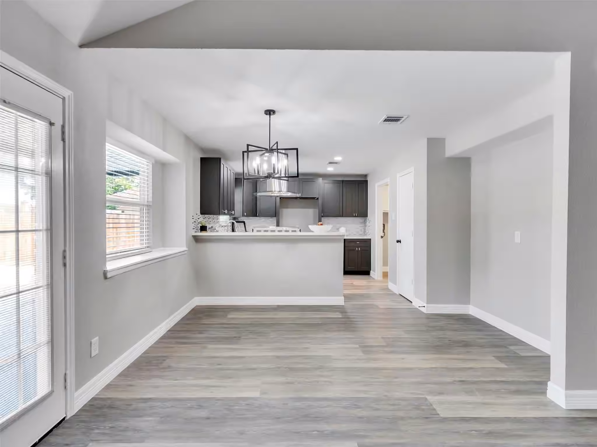 Photo 6 of 1414 Louisiana Avenue, Deer Park, TX