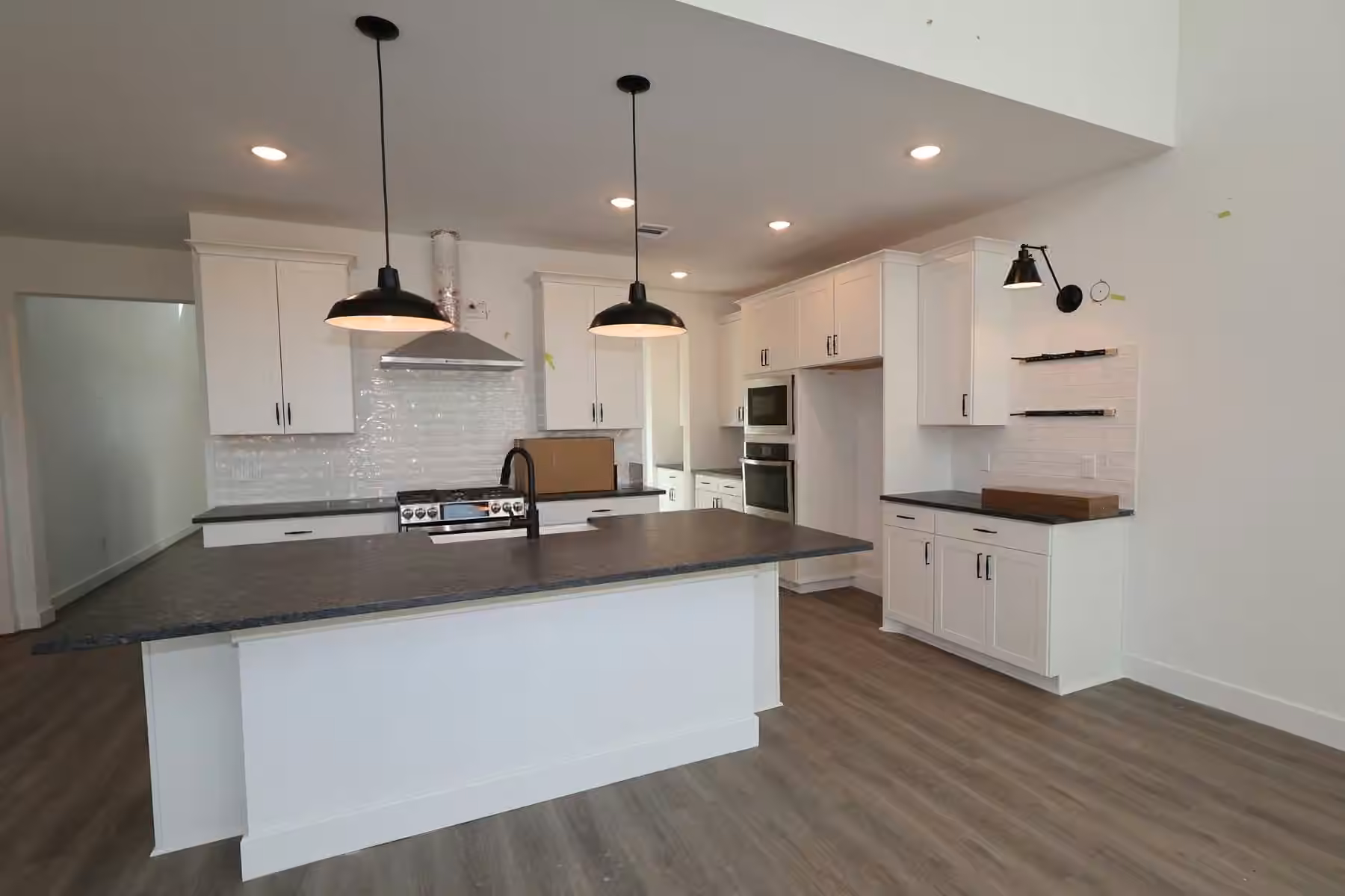 Photo 4 of 29322 Hillberry Oaks Court, Waller, TX