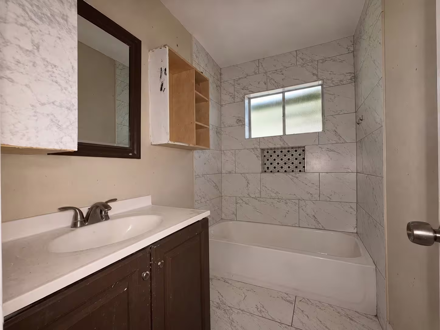 Photo 4 of 12610 S Coast Drive, Houston, TX