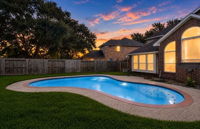 Photo of 206 Wild Oak Run, Houston, TX