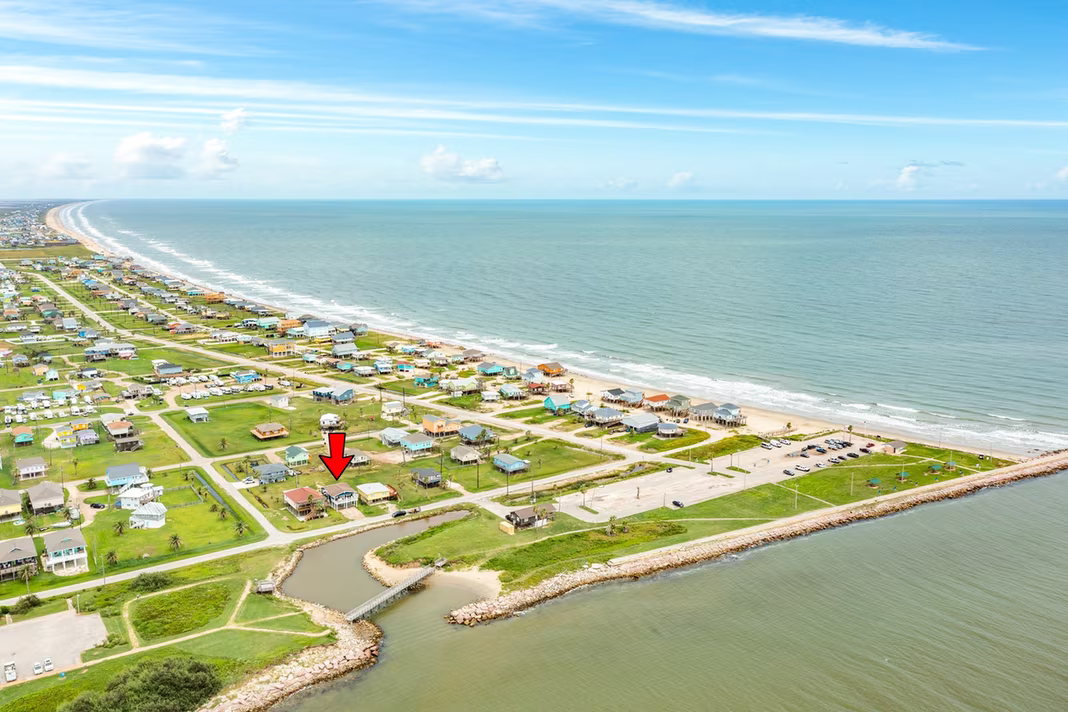 Photo 7 of 310 Parkview Road, Surfside Beach, TX
