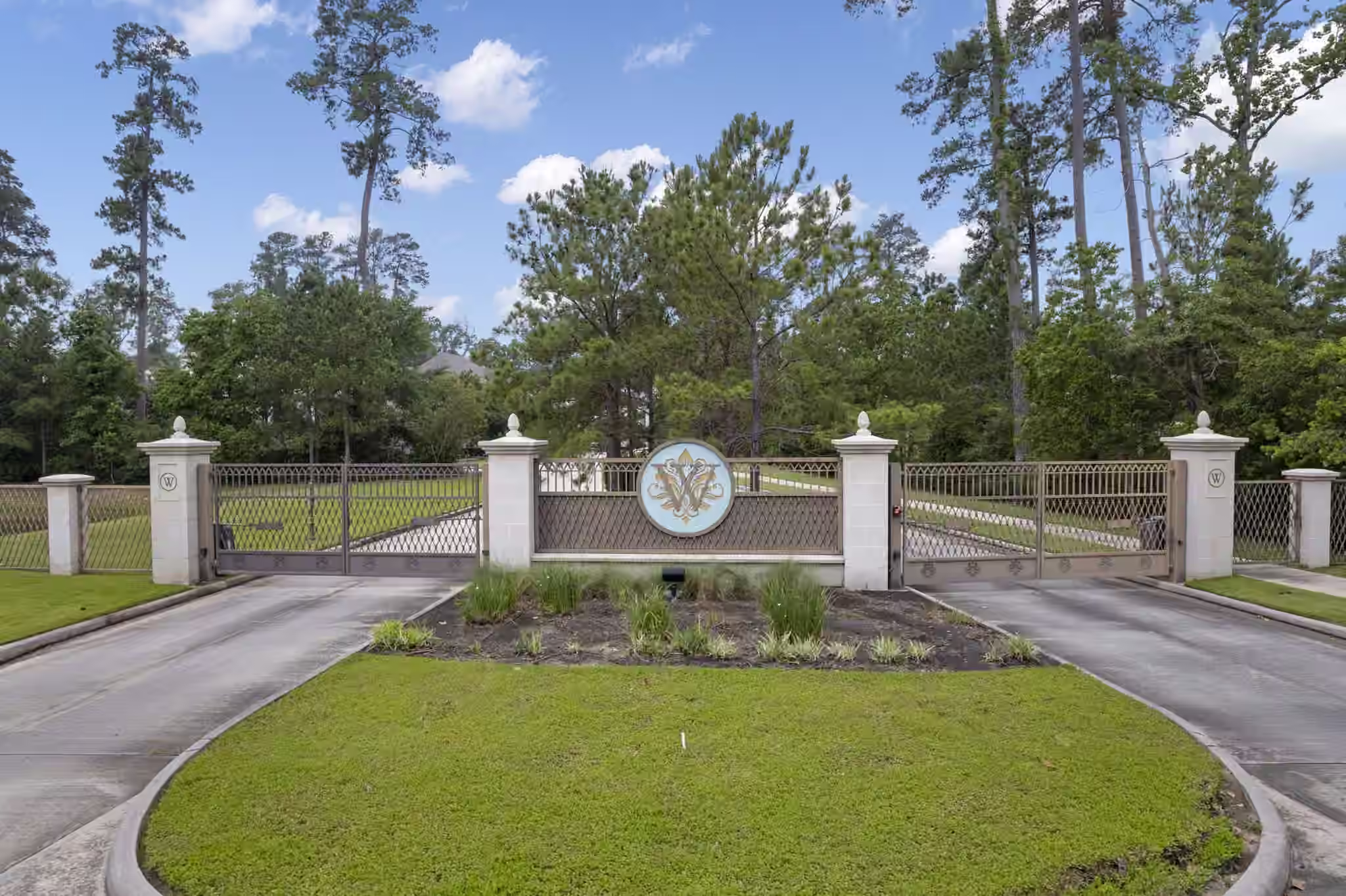 Photo 4 of 79 Simon Lake Lane, The Woodlands, TX