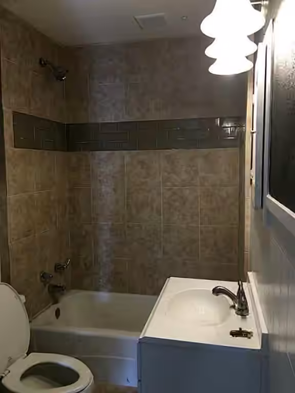Photo 5 of 1001 Booth Street, Houston, TX