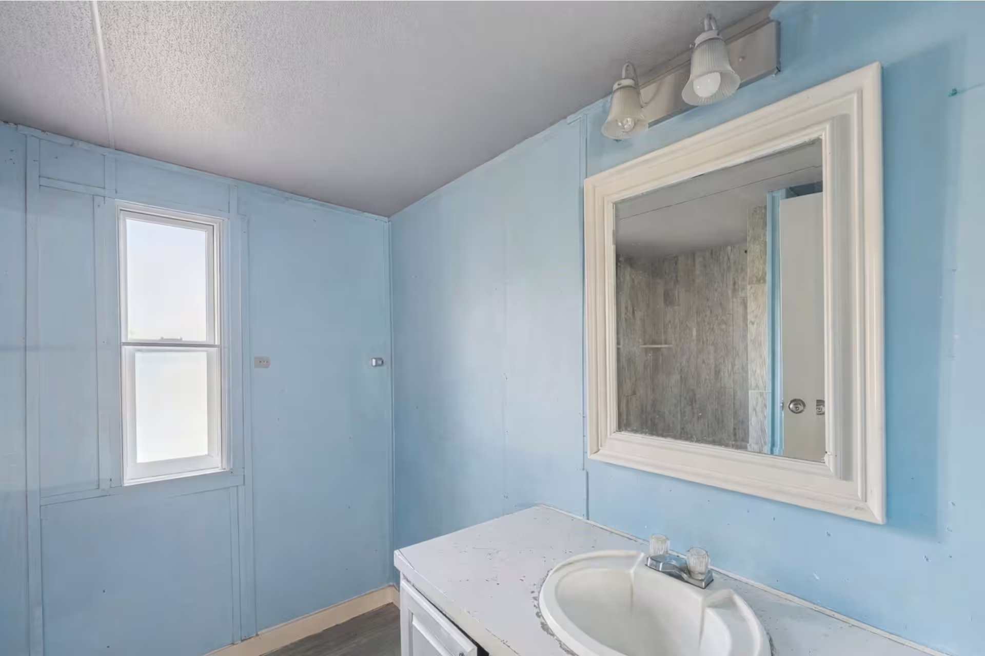 Photo 7 of 1643 County Road 3545, Cleveland, TX