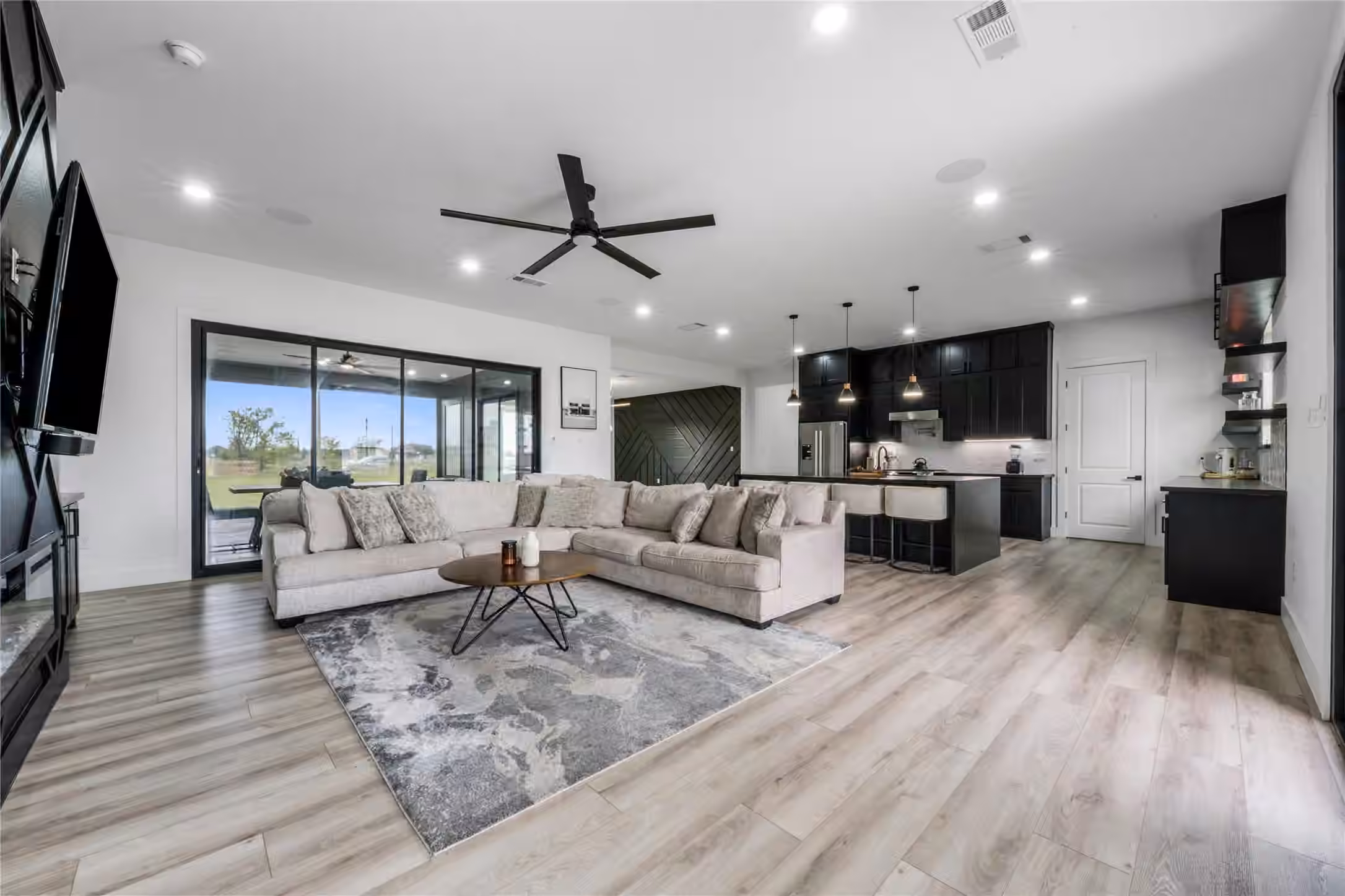 Photo 5 of 5119 Sophie Slanksy Way, Sealy, TX