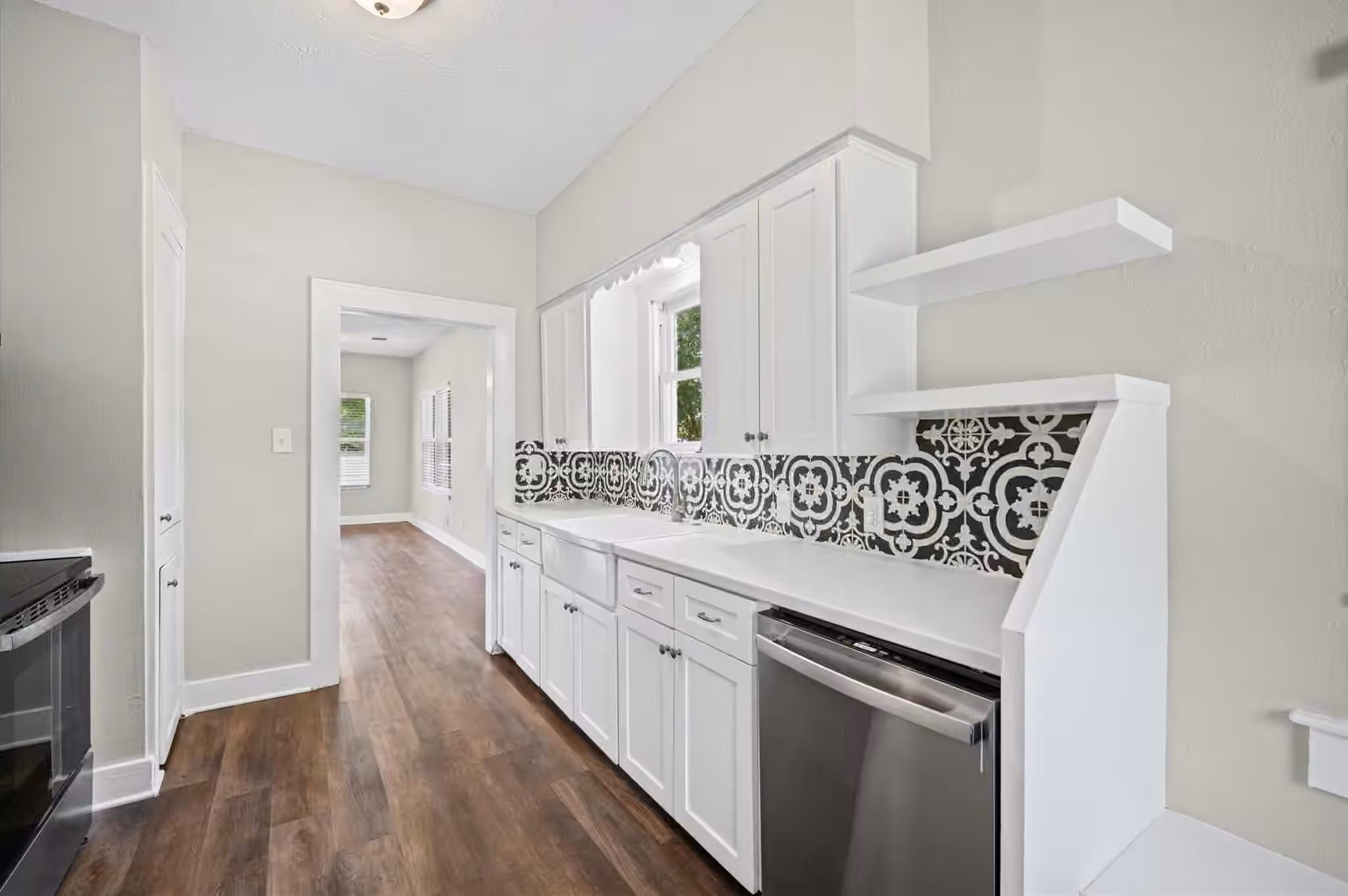 Photo 6 of 909 King Street, Houston, TX