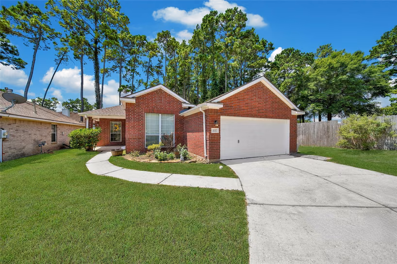 Photo of 2227 Valley View Crossing, Conroe, TX 77304