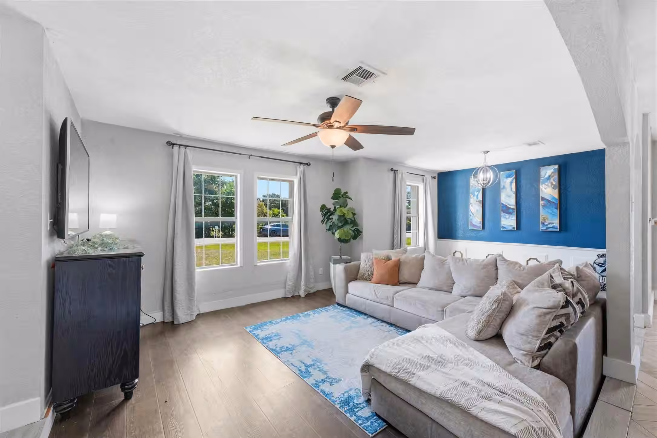 Photo 4 of 8005 Shagwood Drive, Houston, TX