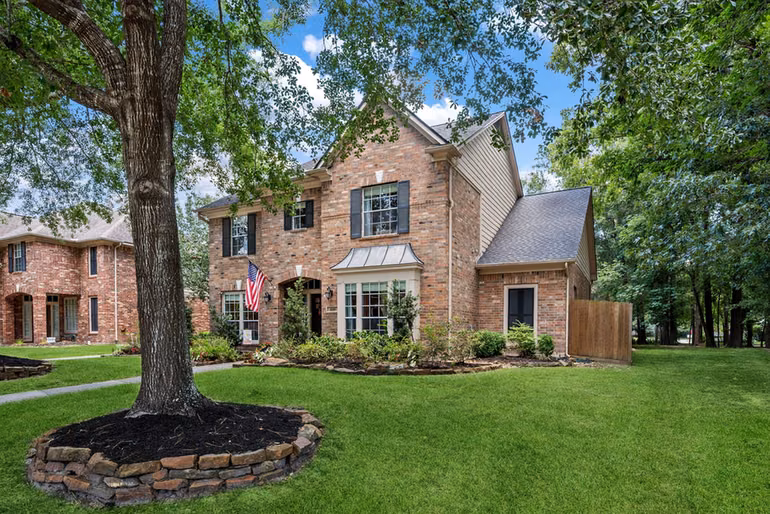 Photo 2 of 3218 S Woodstream Way, Kingwood, TX