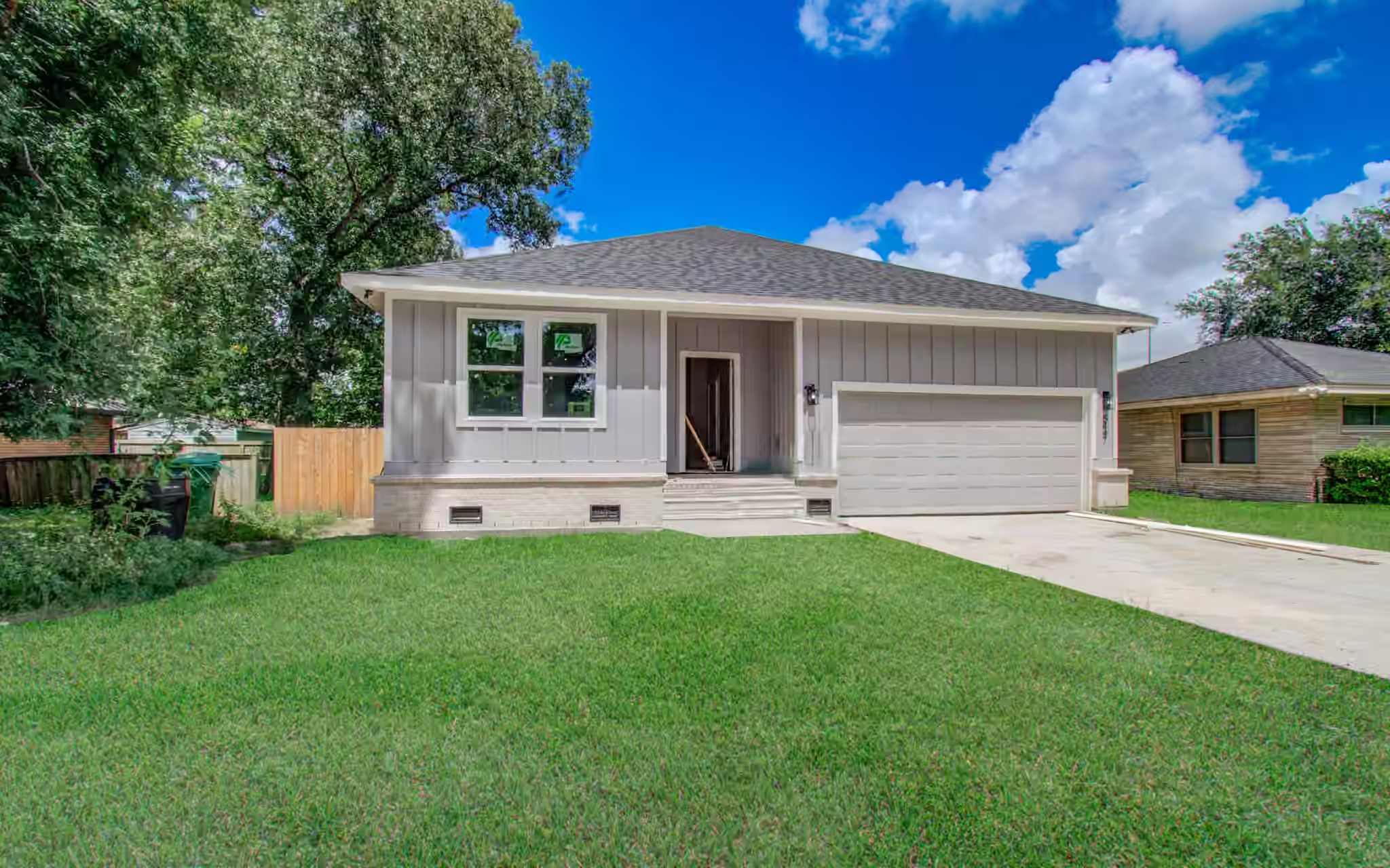 Photo 5 of 5447 N Shady Creek Drive, Houston, TX