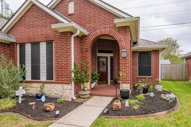 Photo 4 of 5135 Candlewood Drive, League City, TX