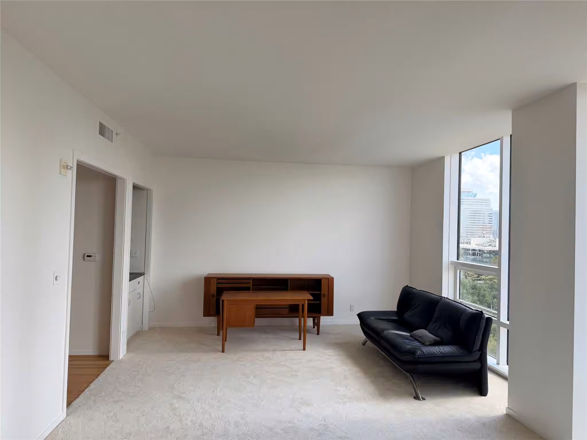 Photo 3 of 5110 San Felipe Street 86W, Houston, TX