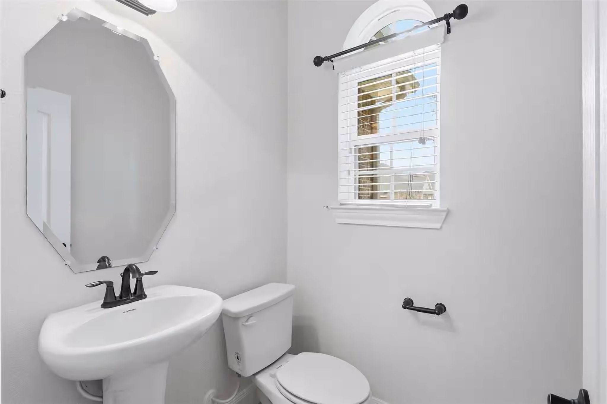 Photo 6 of 3226 Explorer Way, Conroe, TX