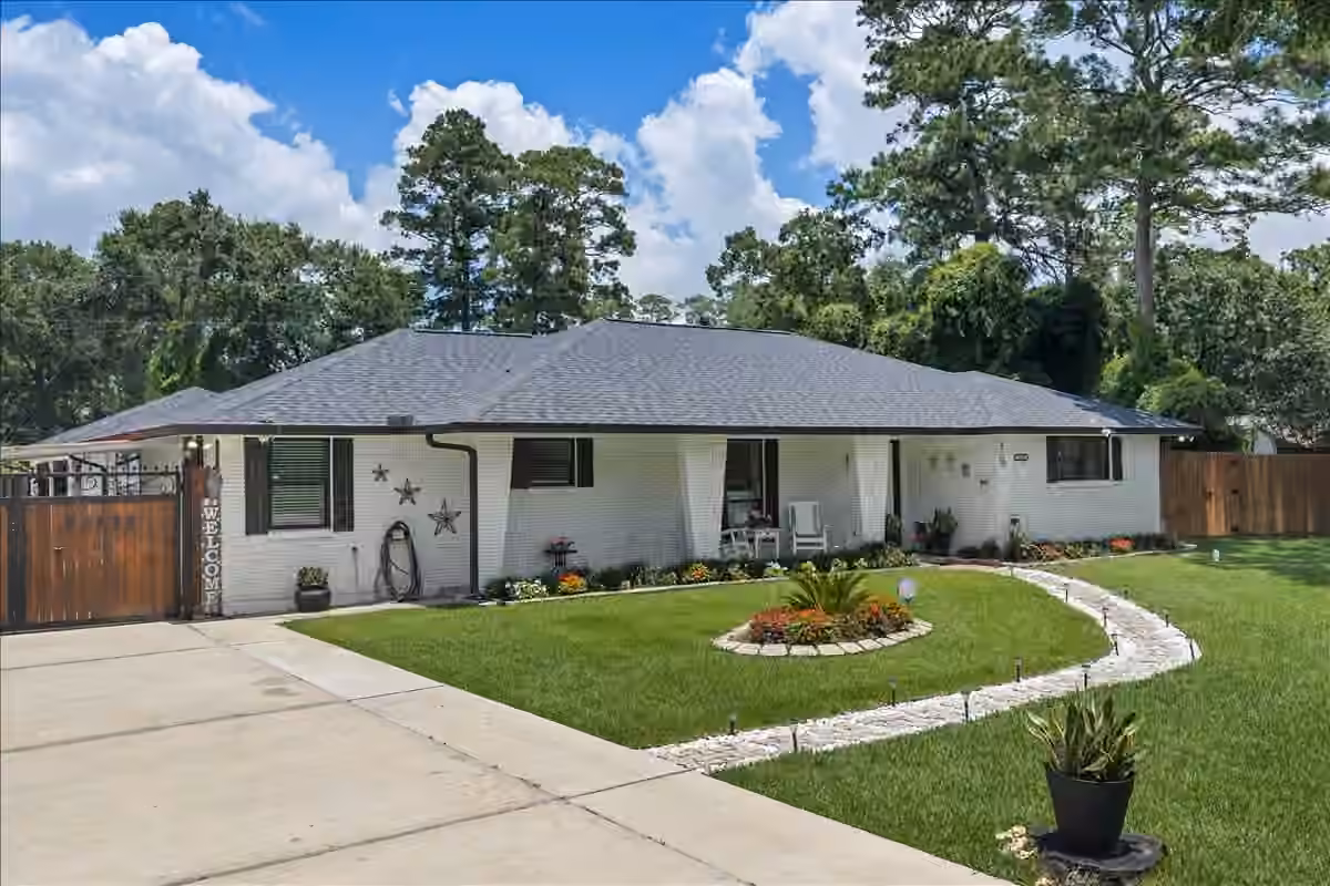Photo of 12116 Mills Lane, Houston, TX 77065