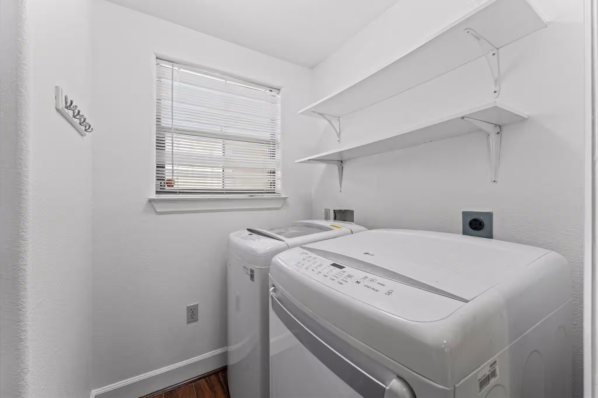 Photo 7 of 1602 Elgin Street 10, Houston, TX