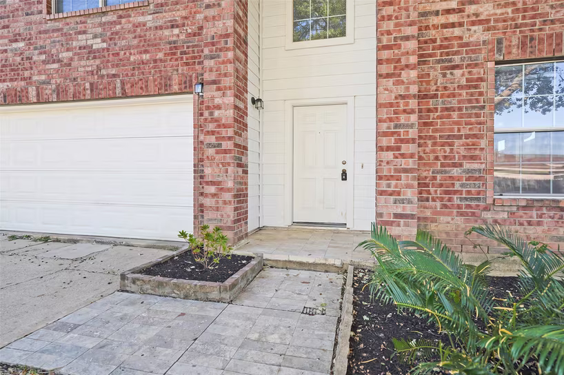 Photo 2 of 6003 S Brenwood Drive, Katy, TX