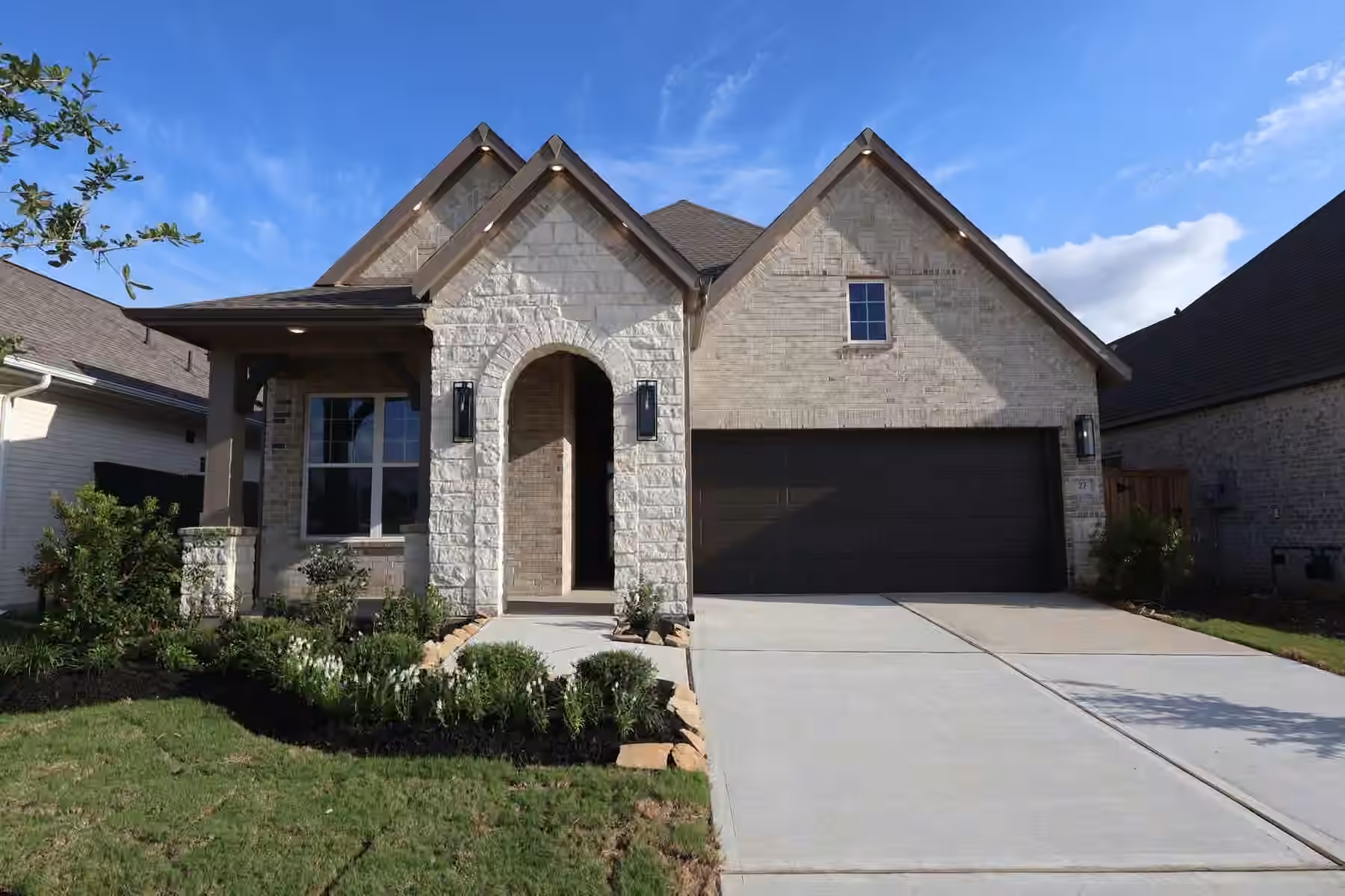 Photo of 27 Savory Saute Drive, Richmond, TX 77406