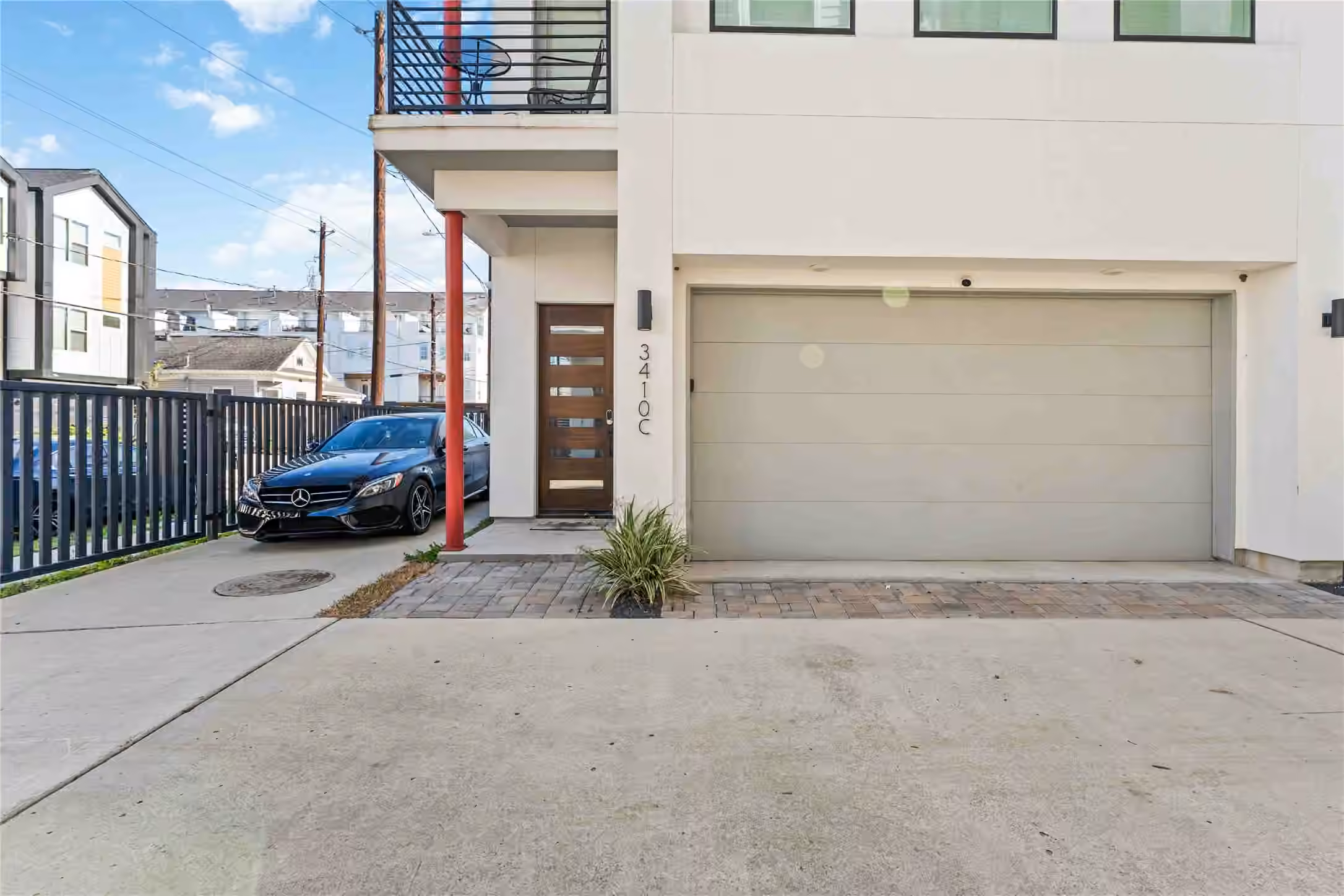 Photo of 3410 Baer Street C, Houston, TX 77020