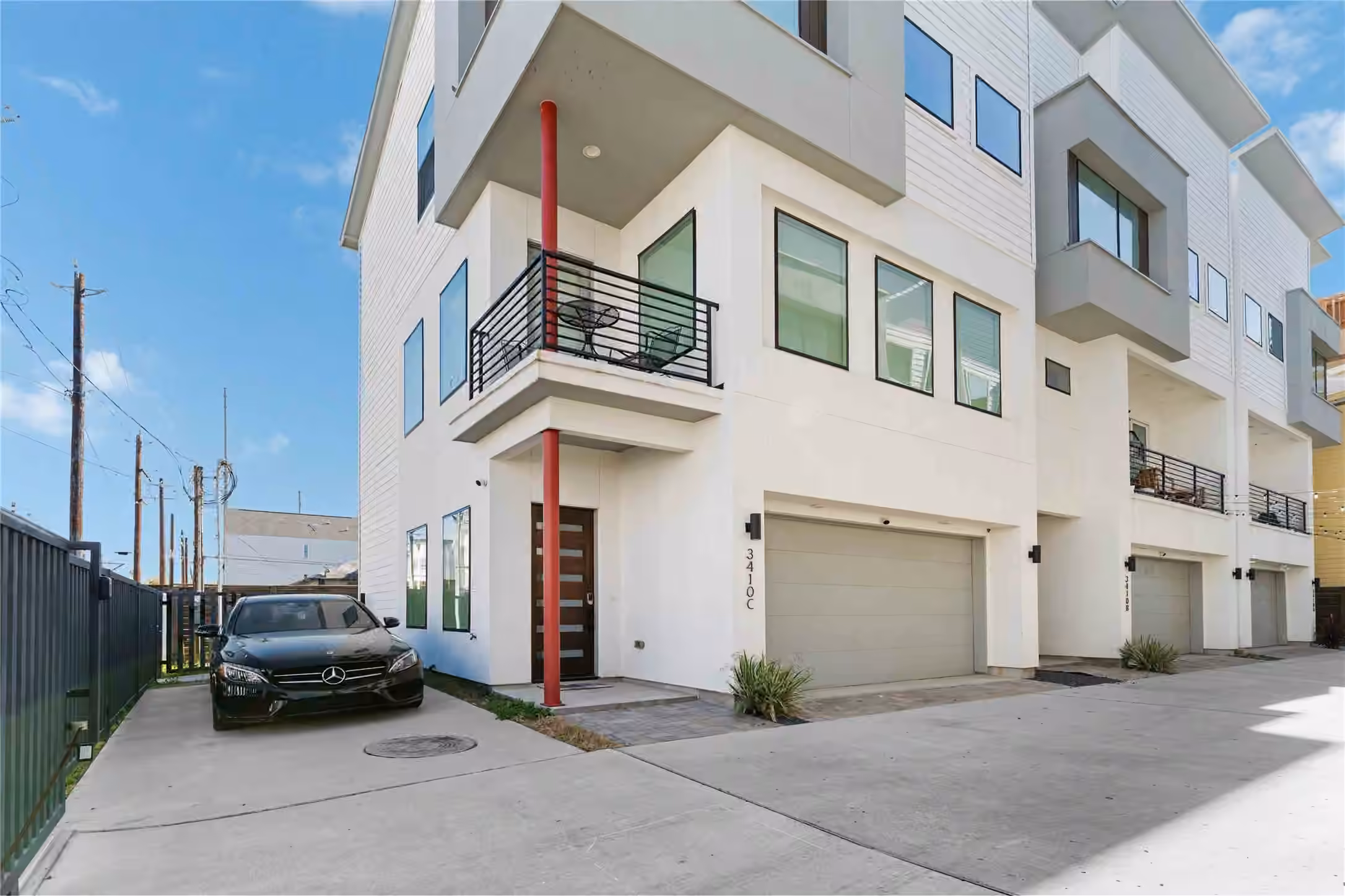 Photo 2 of 3410 Baer Street C, Houston, TX