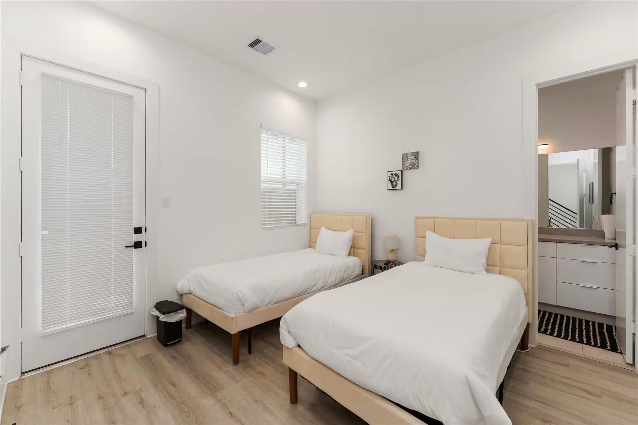Photo 5 of 3410 Baer Street C, Houston, TX