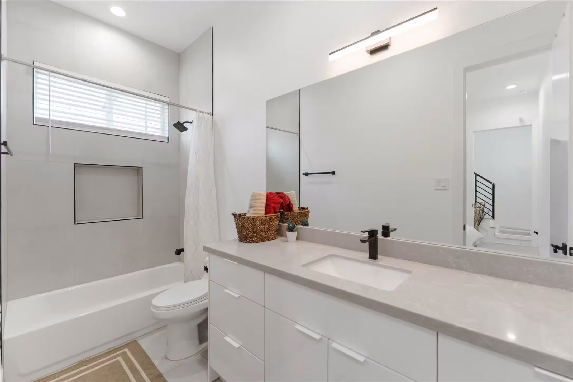 Photo 6 of 3410 Baer Street C, Houston, TX