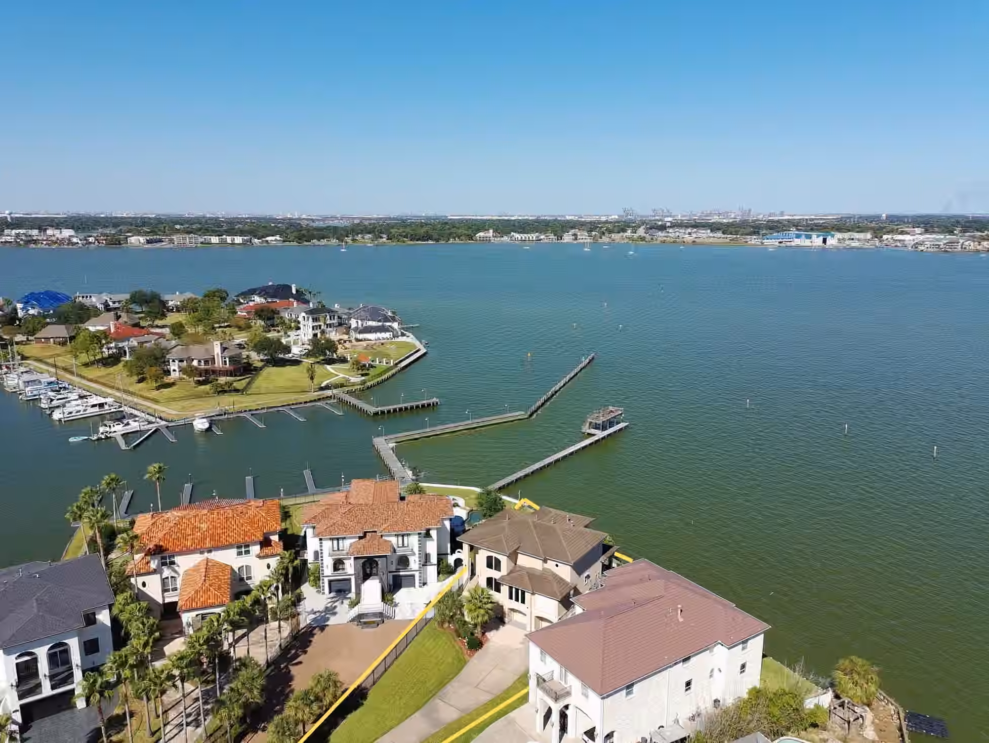Photo 2 of 2242 Marina Way, League City, TX